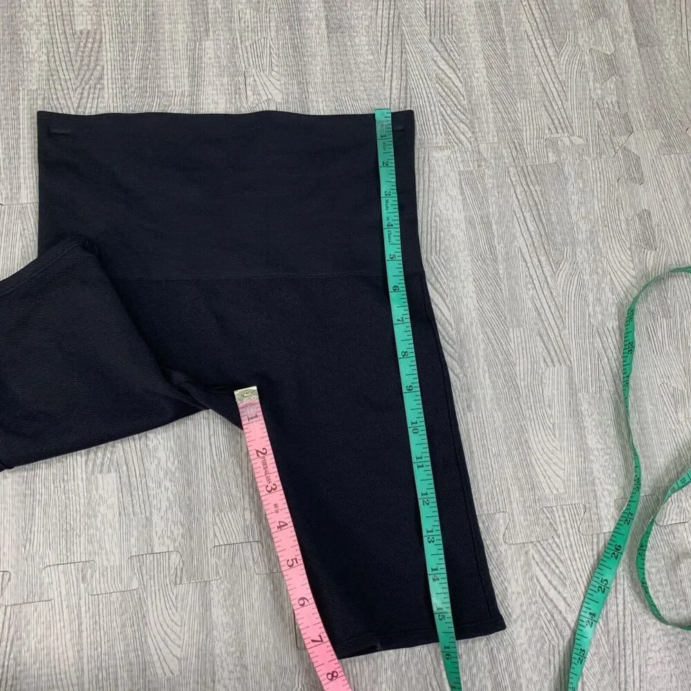Spanx Shorts Womens S Small Black Mid Rise Firm Shapewear Contour Bikers Stretch